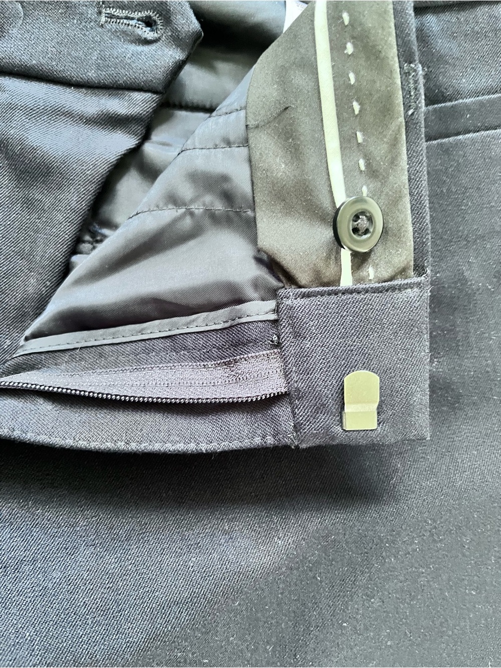 Banana Republic Soan Navy Pants - Picture 7 of 10